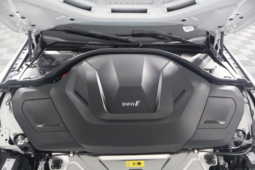 Thumbnail: 2025 BMW i4 - 15