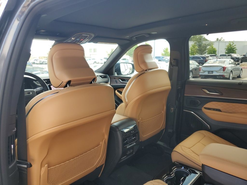 New Car 2025 Jeep Grand Cherokee L  Summit For Sale Under $70,000 In Austin, Texas
