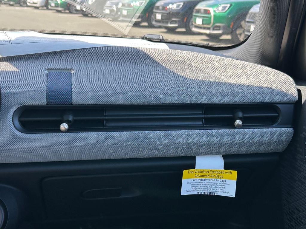 Thumbnail: 2026 MINI Cooper - 25