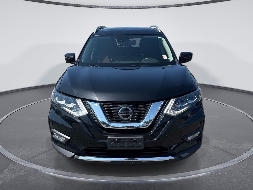 Used 2018 Black Nissan SL image 2