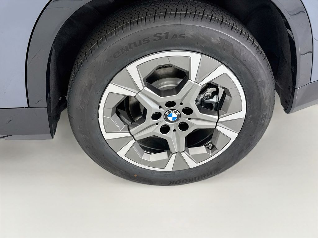 Thumbnail: 2027 BMW X1 - 30