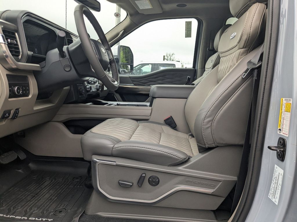 2026 Ford F-250 Super Duty Platinum