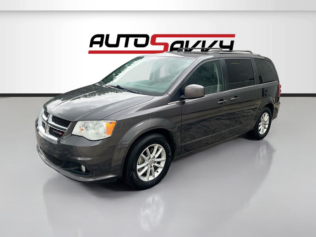 Used 2019 Gray Dodge SXT image 3