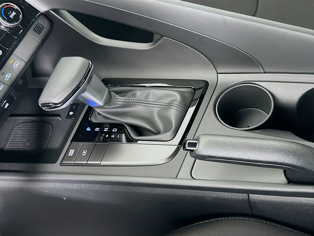 Thumbnail: 2025 Hyundai Elantra - 14