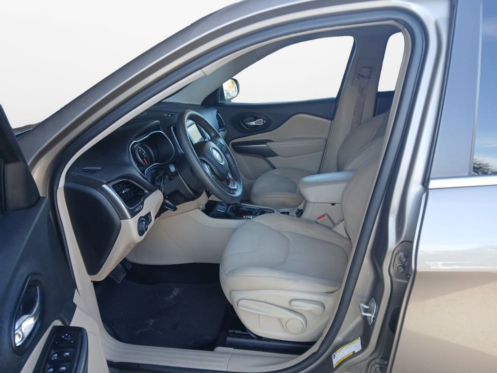 Used Car 2019 Jeep Cherokee  Latitude For Sale Under $12,000 In Austin, Texas