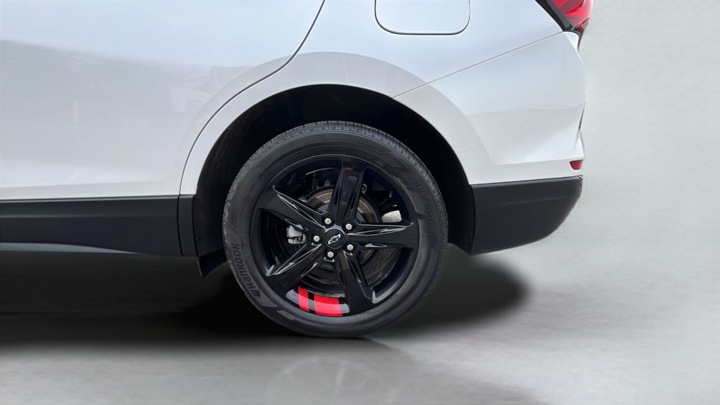 used 2024 Chevrolet Equinox car, priced at $28,950