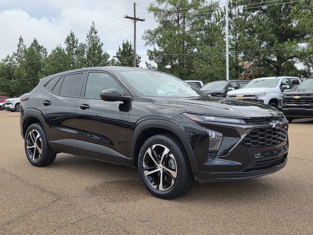 Used 2024 Chevrolet Trax SUV