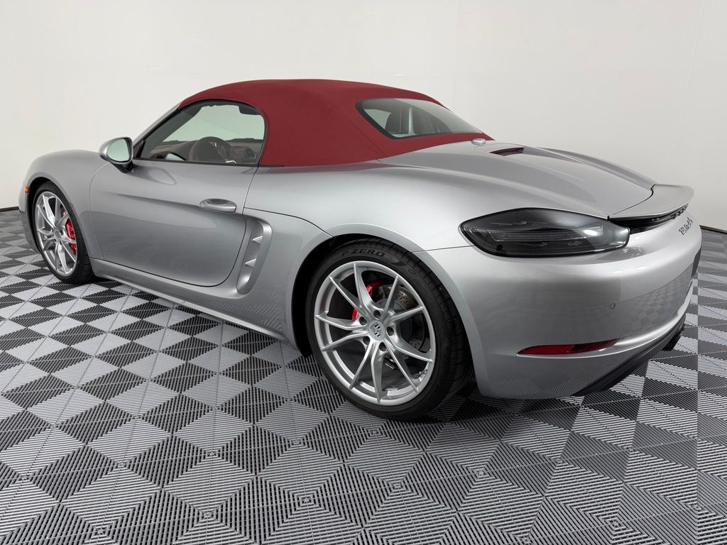 Thumbnail: 2025 Porsche 718 Boxster - 3