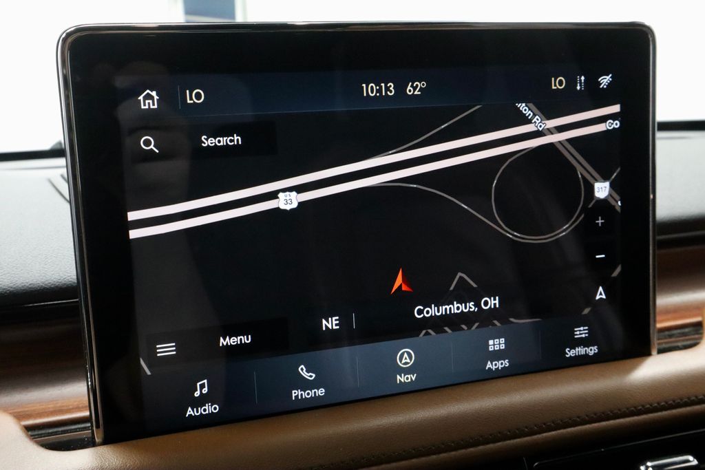 View vehicle photo 4