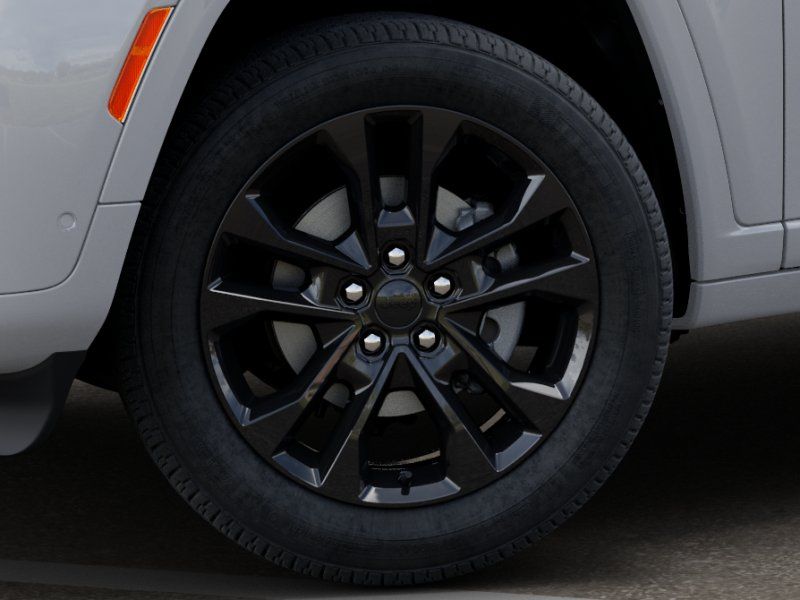 New 2026 White/off-white Jeep Limited image 8