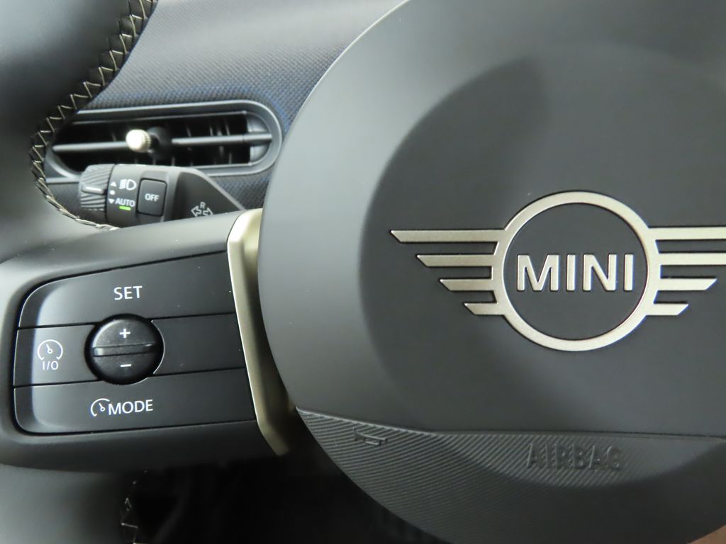 Thumbnail: 2025 MINI Cooper Hardtop - 11