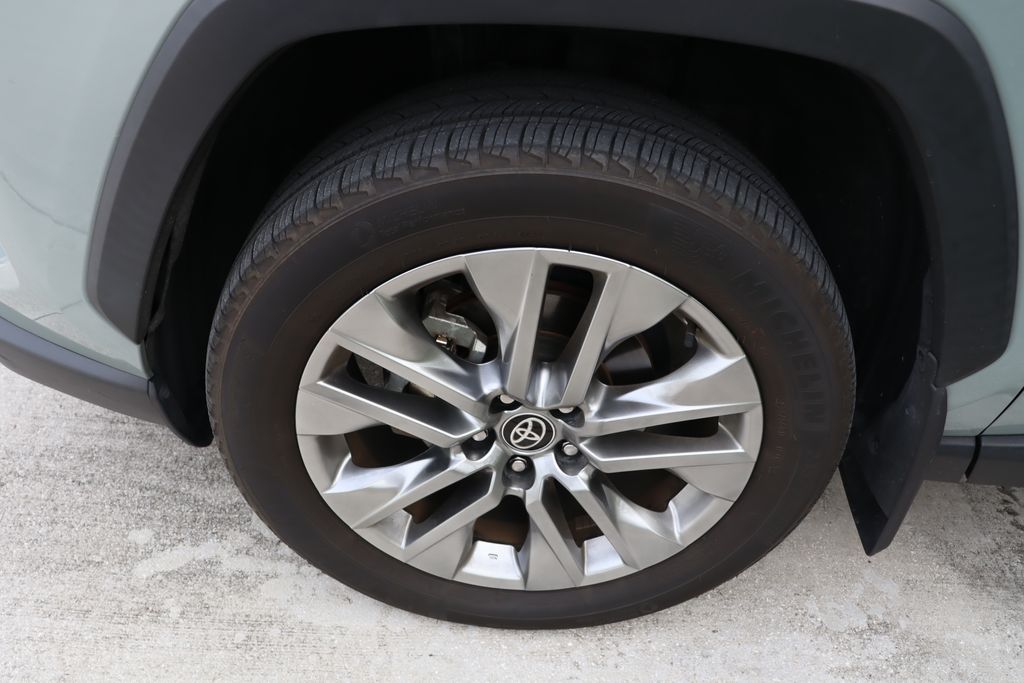 Thumbnail: 2023 Toyota RAV4 - 4