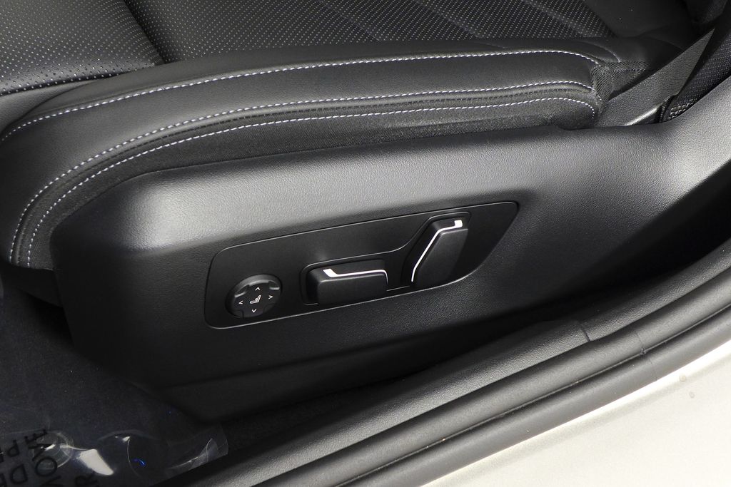 Thumbnail: 2024 BMW i5 - 23