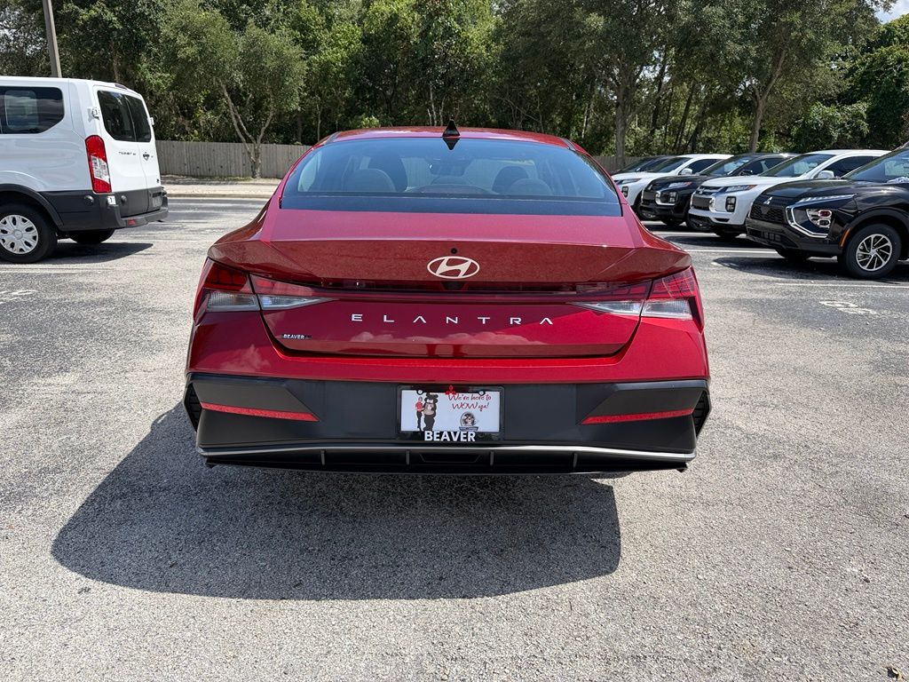 Used 2025 Hyundai Elantra Sedan