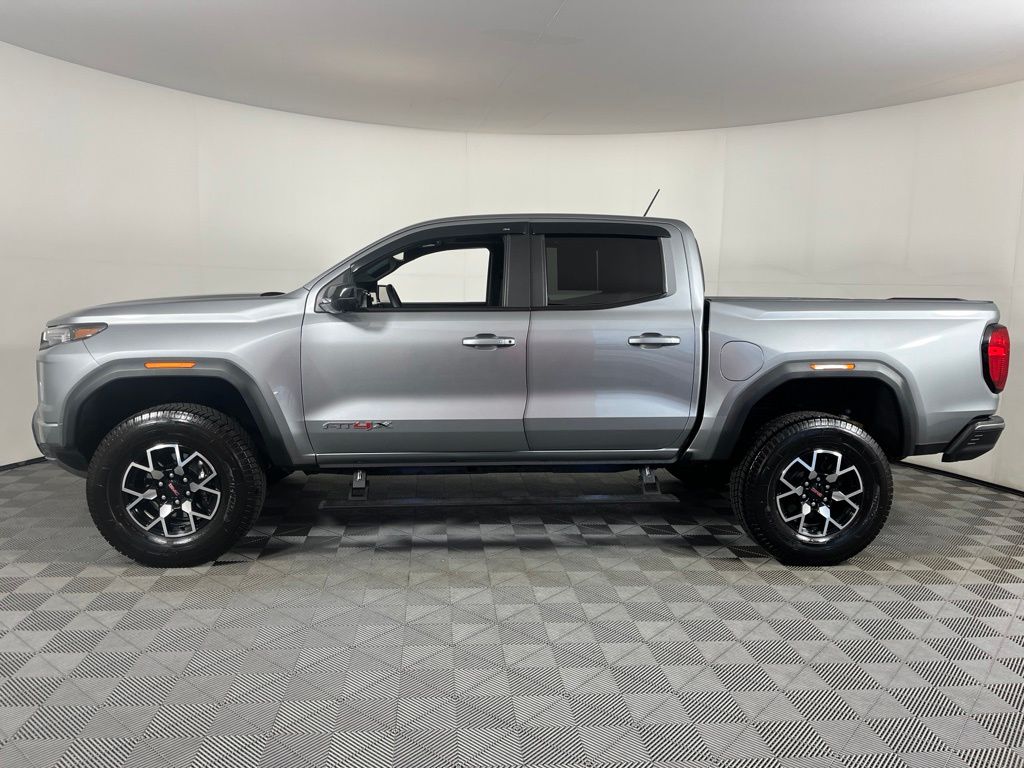 Thumbnail: 2024 GMC Canyon - 6