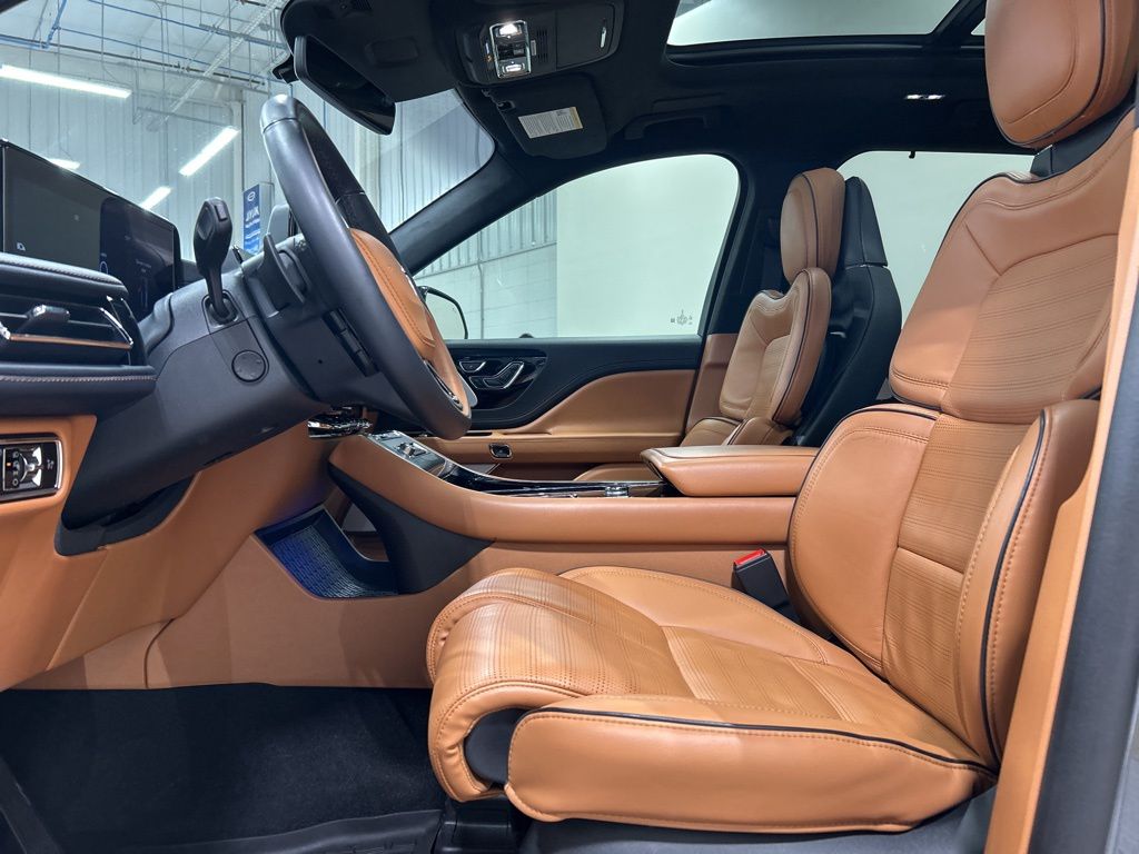 used 2025 Lincoln Aviator car, priced at $74,940