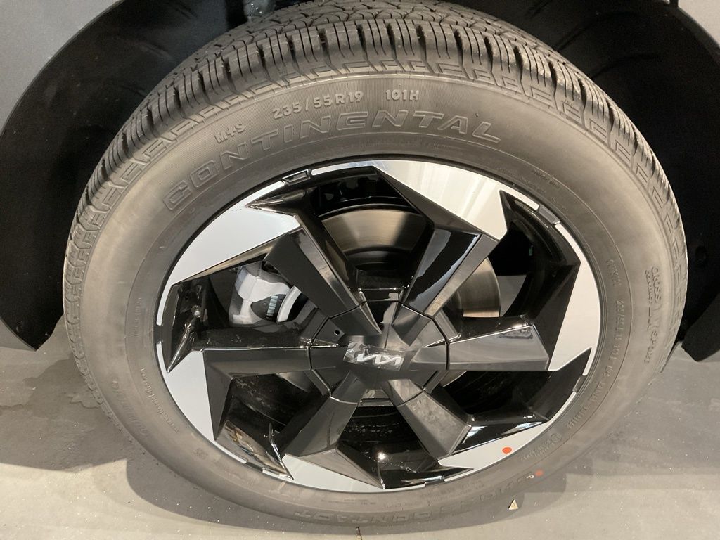 New 2026 Black Kia EX image 23