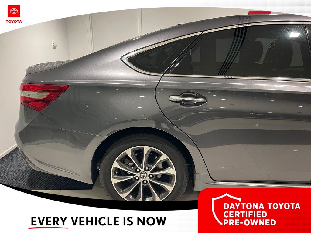 2018 Toyota Avalon XLE Plus - Photo 8