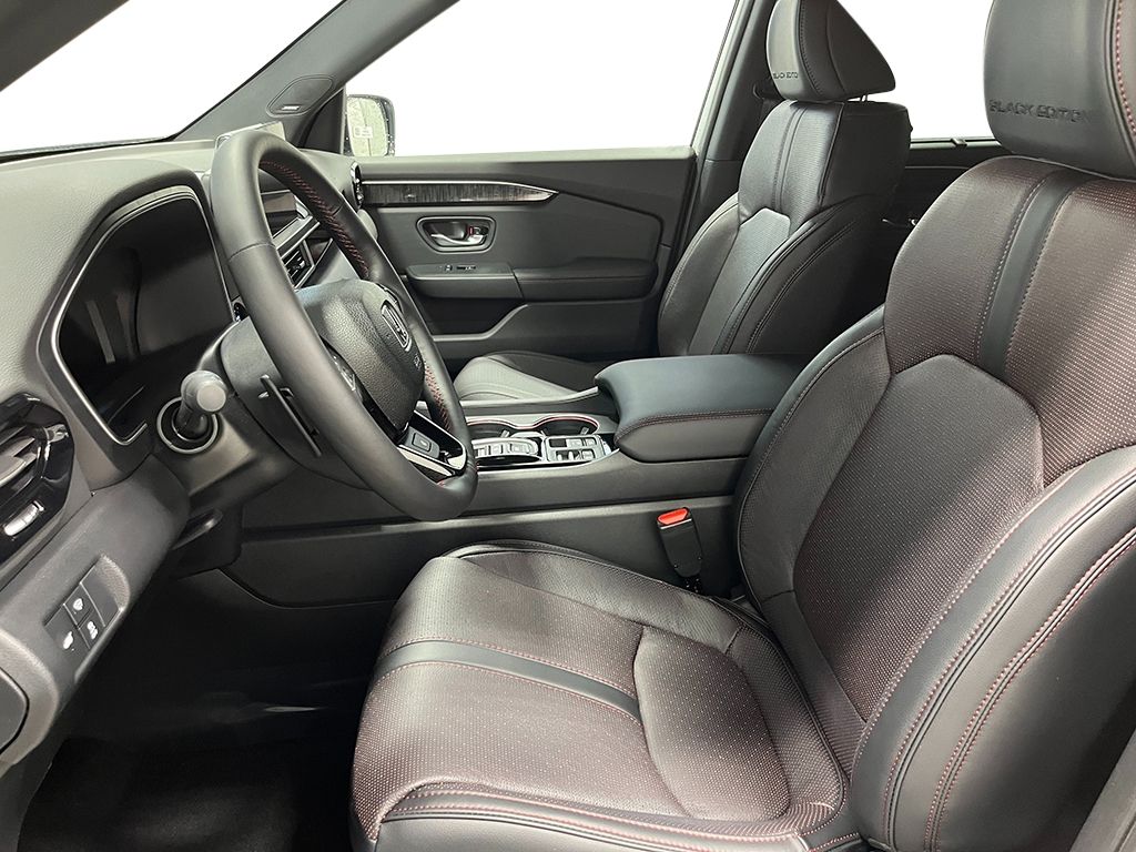 2025 Honda Pilot Black Edition photo