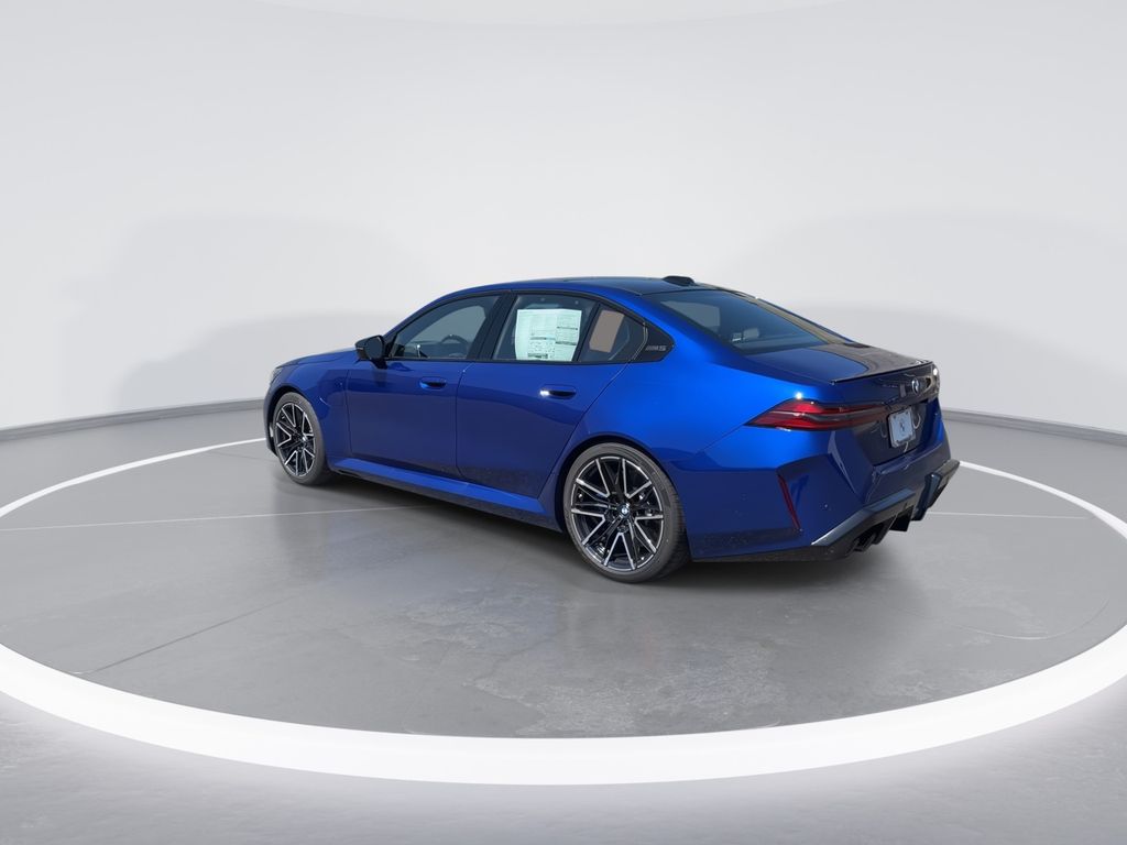 Thumbnail: 2026 BMW M5 - 6