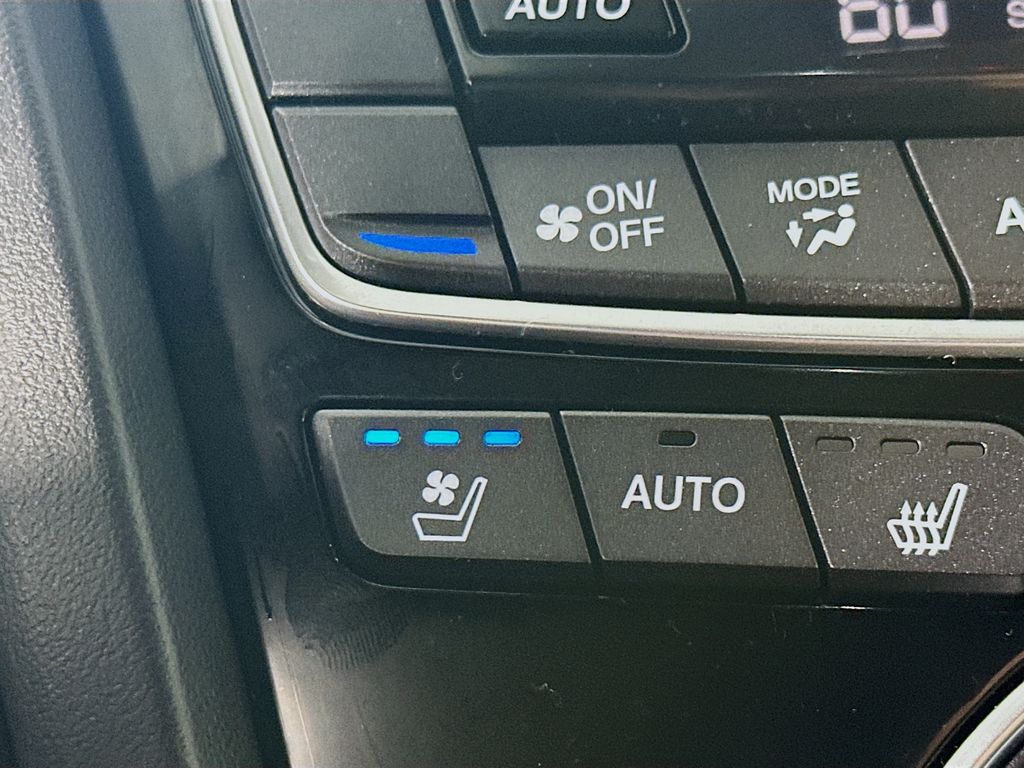 used 2020 Acura RDX car, priced at $30,499