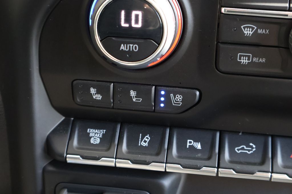 Thumbnail: 2023 Chevrolet Silverado 2500 - 21