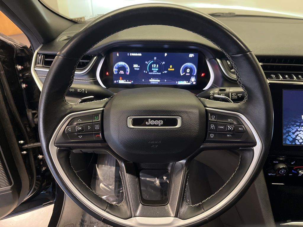 Thumbnail: 2022 Jeep Grand Cherokee - 13