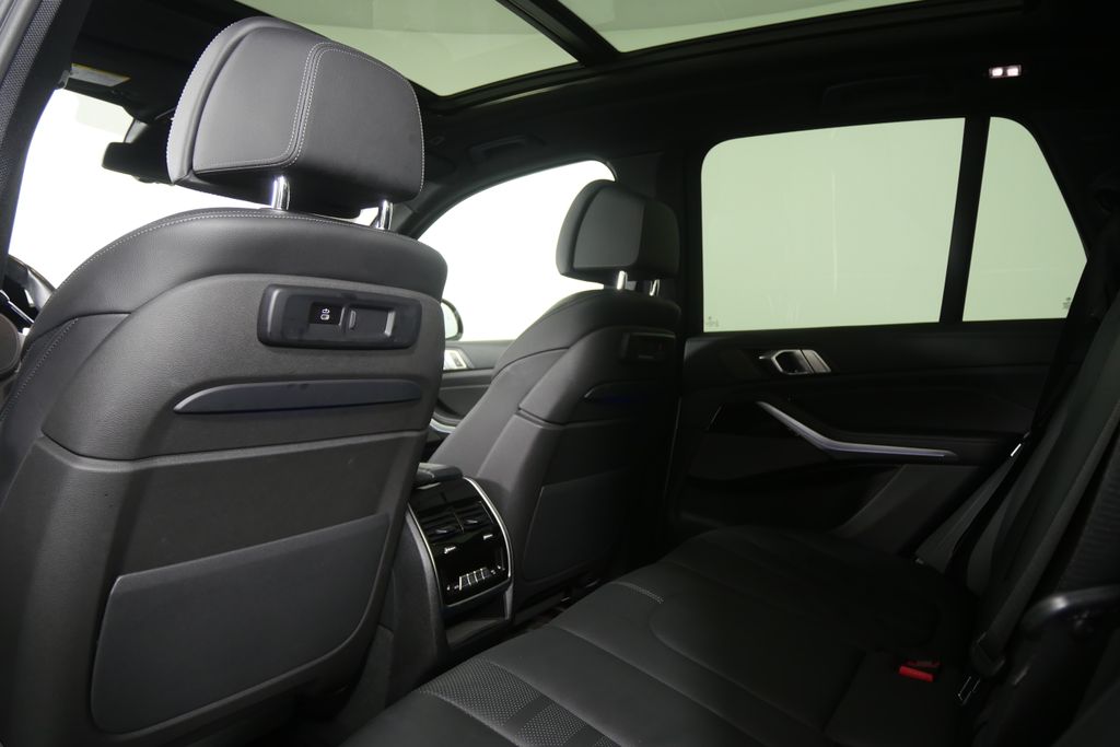 Thumbnail: 2020 BMW X5 - 17