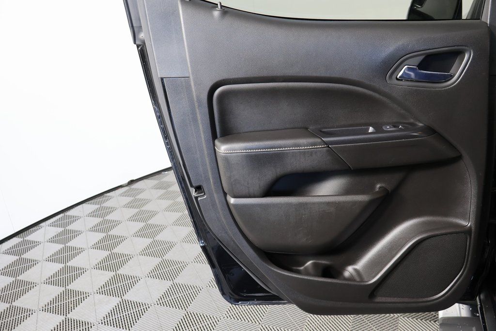 Thumbnail: 2017 GMC Canyon - 13