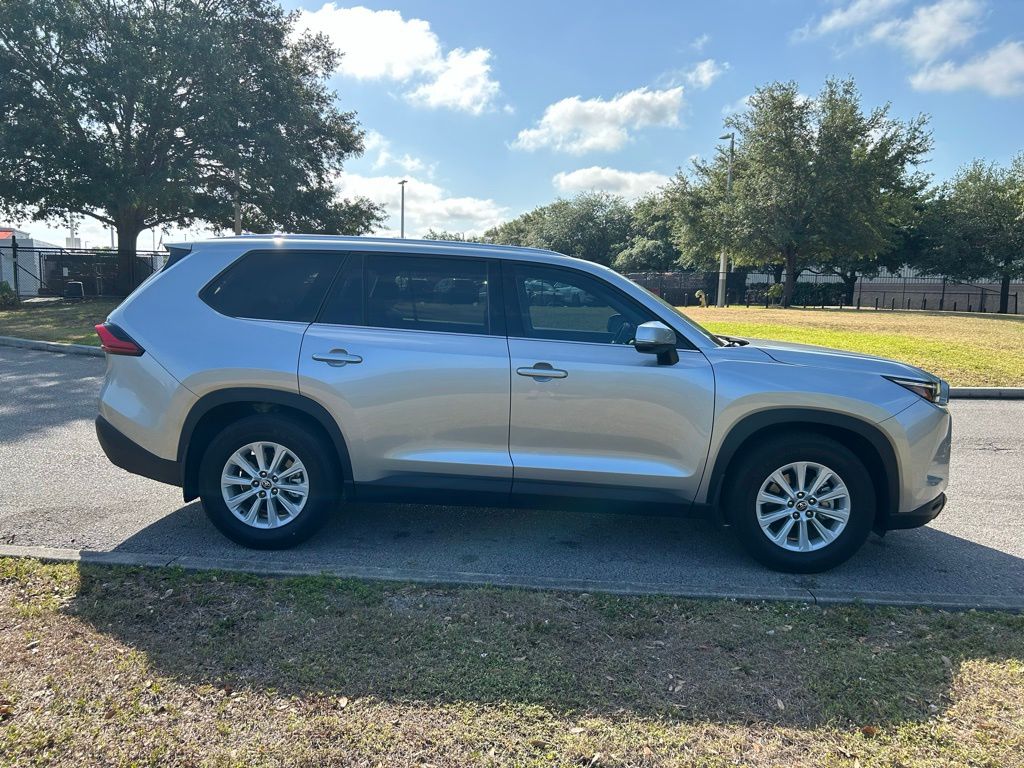 2024 Toyota Grand Highlander XLE 6