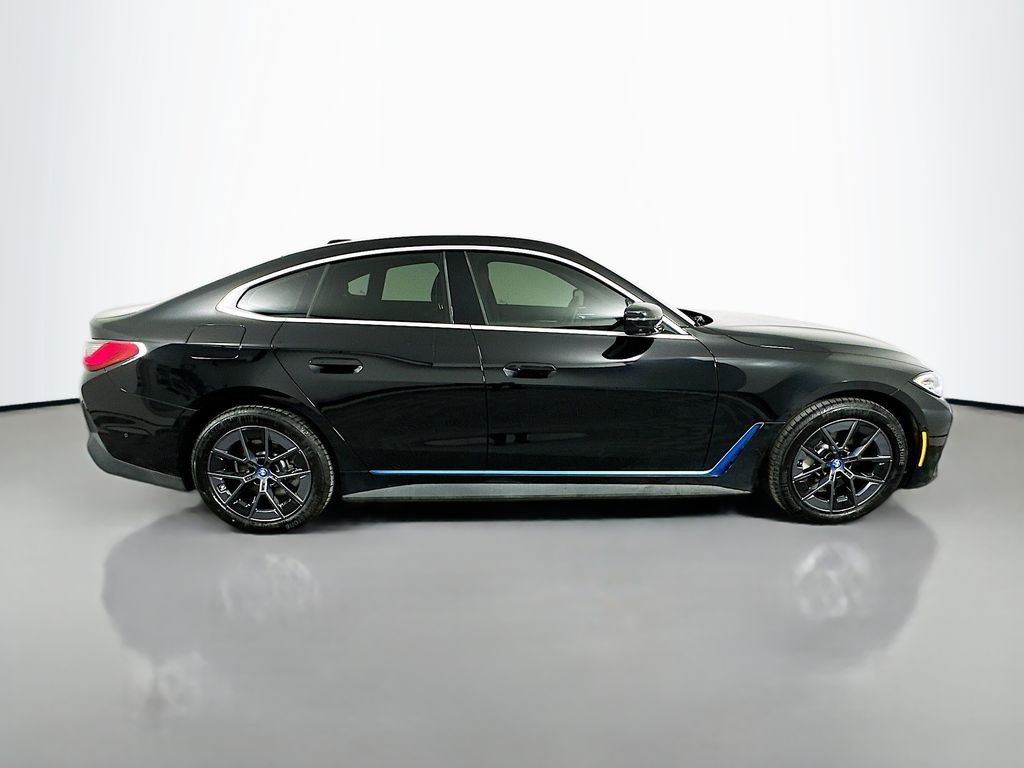 Thumbnail: 2023 BMW i4 - 4