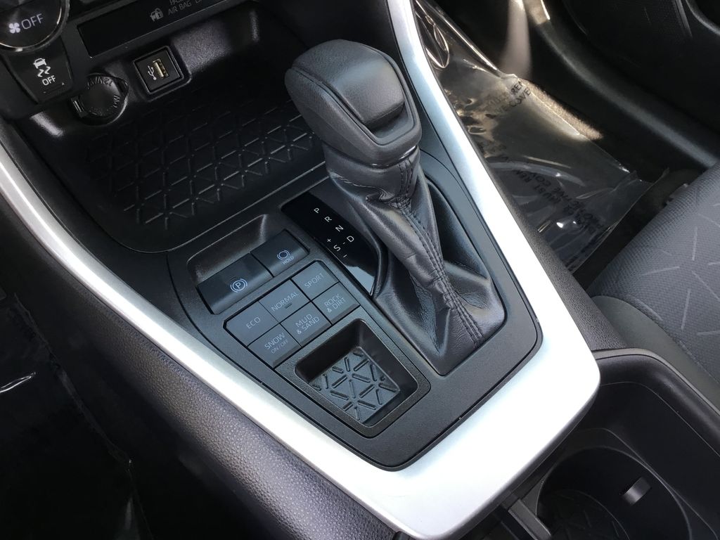 Thumbnail: 2024 Toyota RAV4 - 23