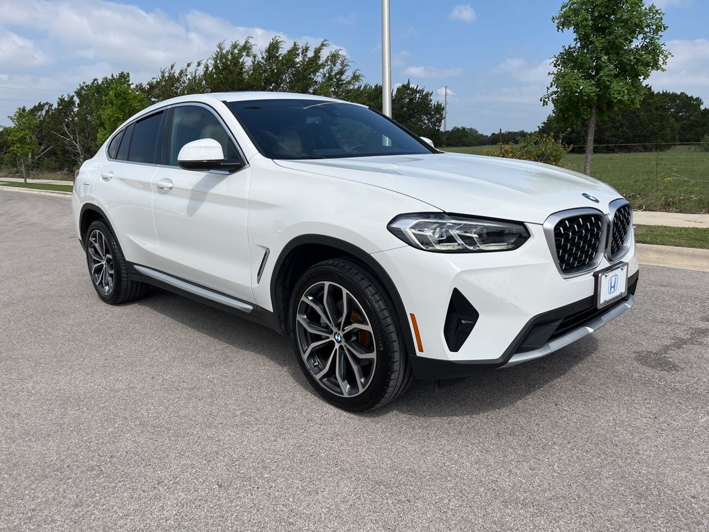 2023 BMW X4 xDrive30i 3