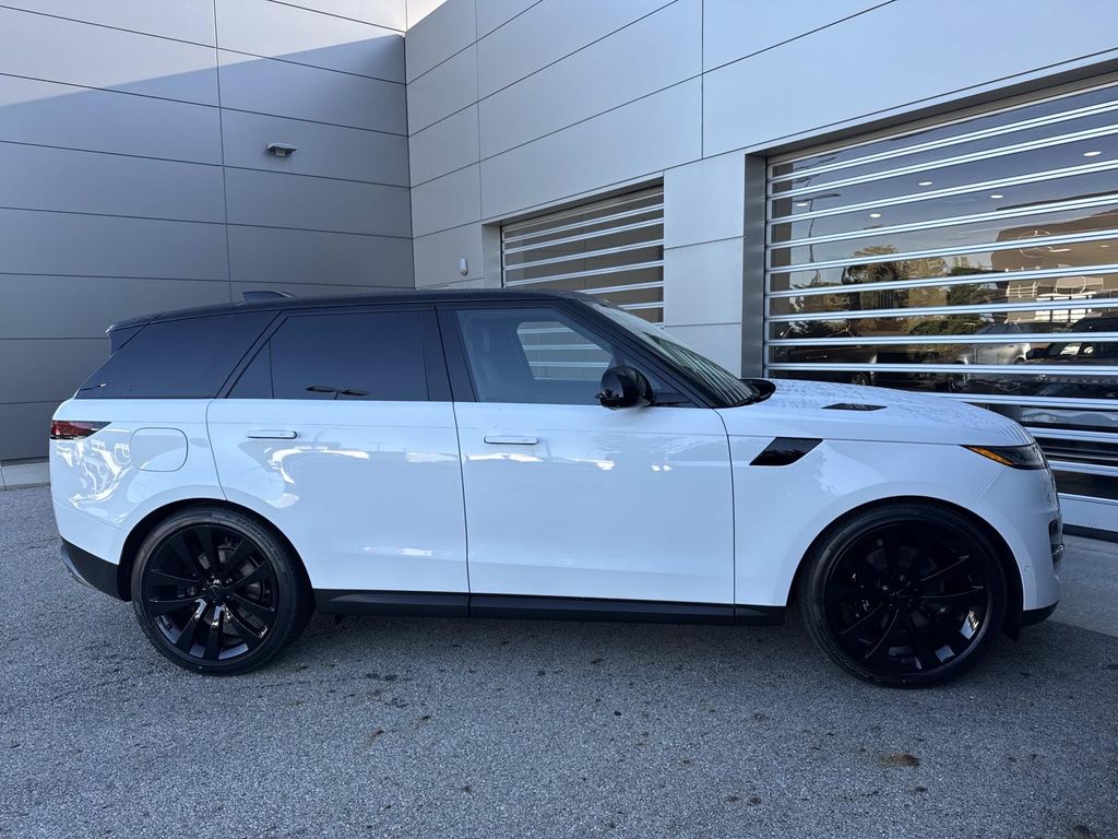 New 2026 White Land Rover SE image 9