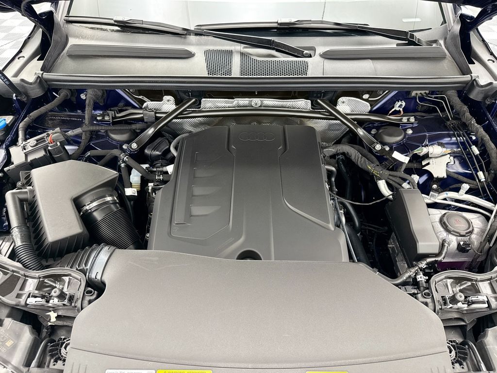 Thumbnail: 2025 Audi Q5 - 28