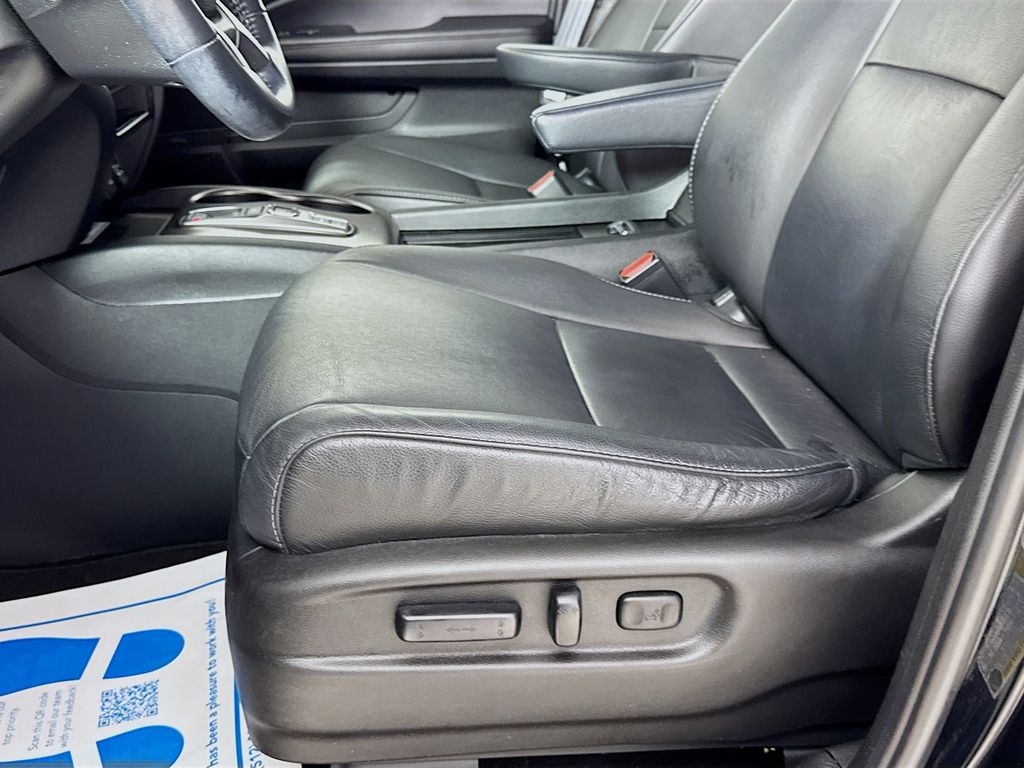 Used Car 2021 Honda Pilot  Special Edition For Sale Under $30,000 In Austin, Texas