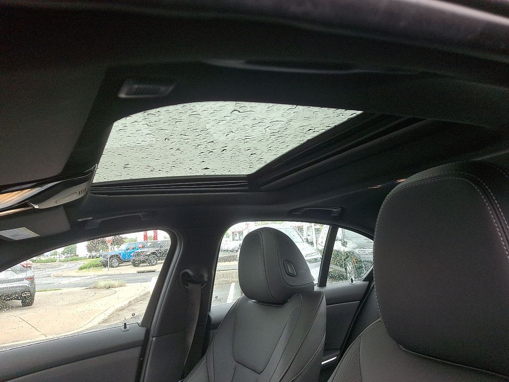 2022 BMW 3 Series 330i xDrive 15