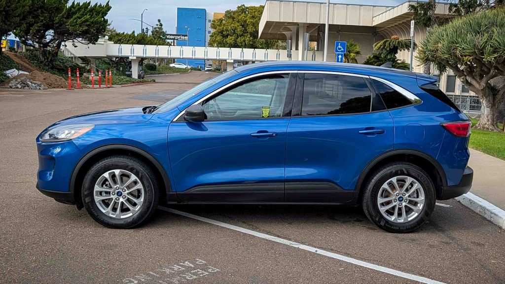 Used 2022 Ford Escape SE 4D Sport Utility