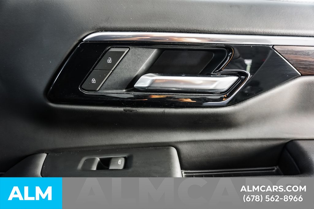 Used 2025 Black Chevrolet LT image 46