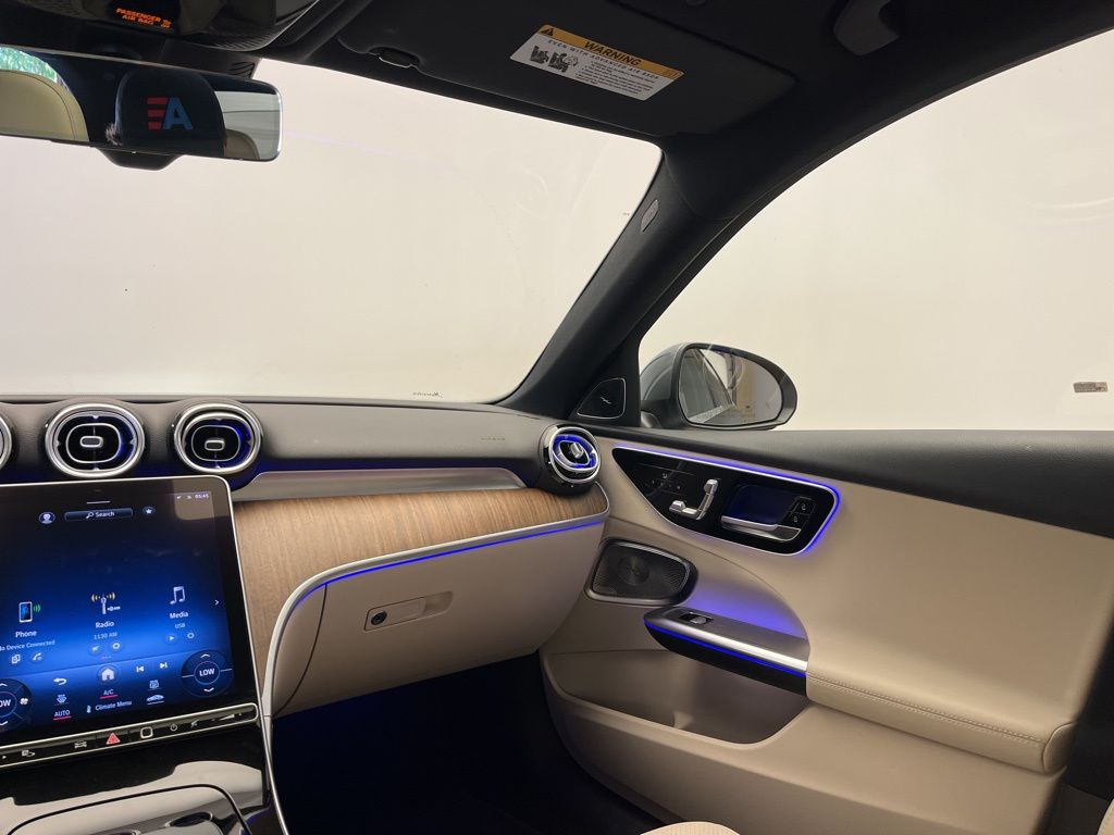 Thumbnail: 2022 Mercedes-Benz C-Class - 24