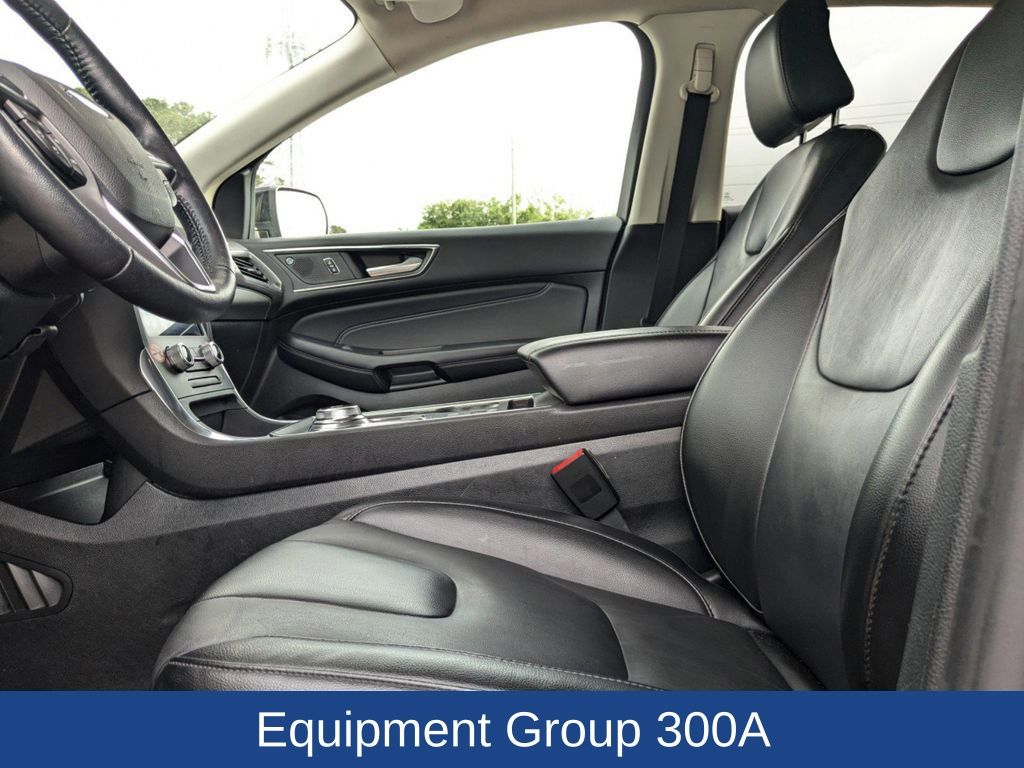 2022 Ford Edge Titanium