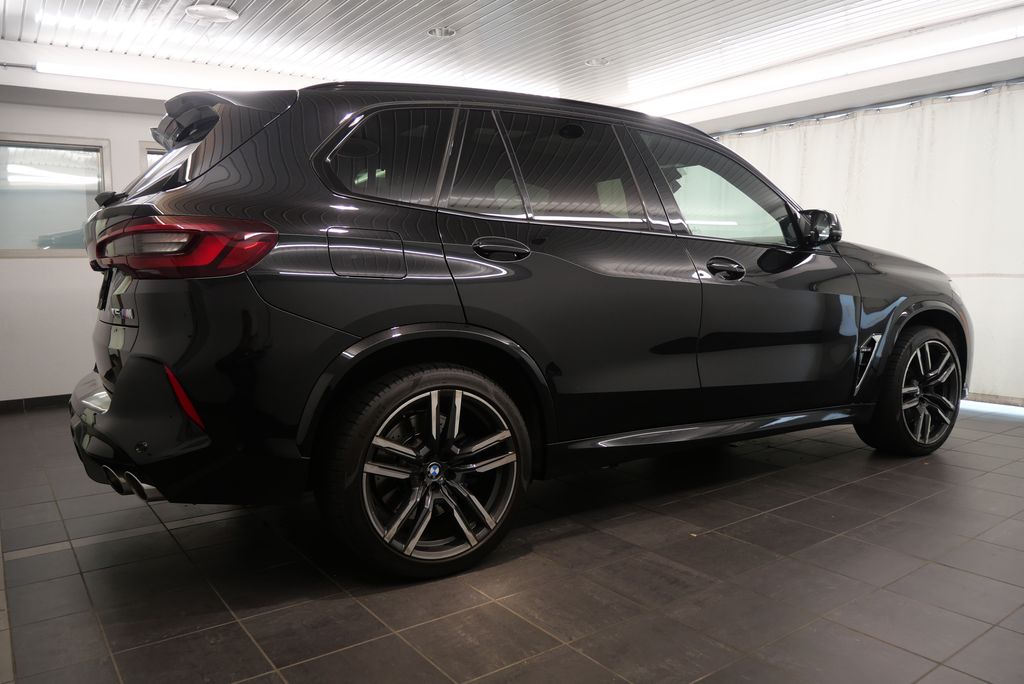 2021 BMW X5 M 7