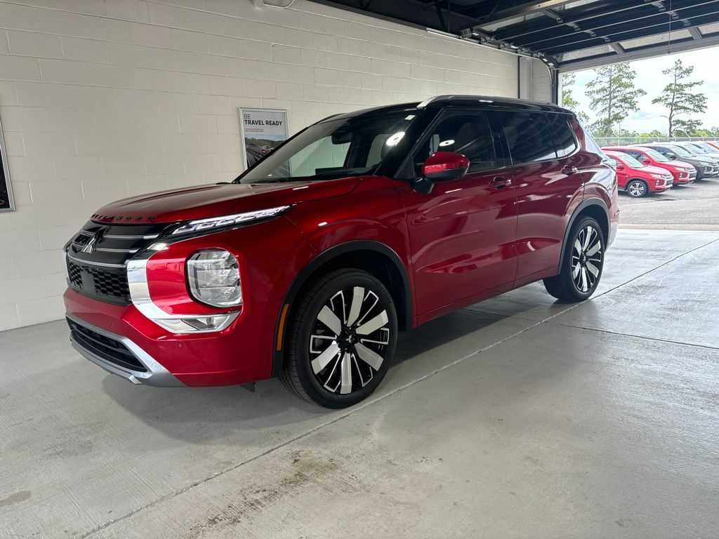 Red Diamond 2025 Mitsubishi Outlander SUV / Crossover Front-Wheel Drive Continuously Variable Transmission