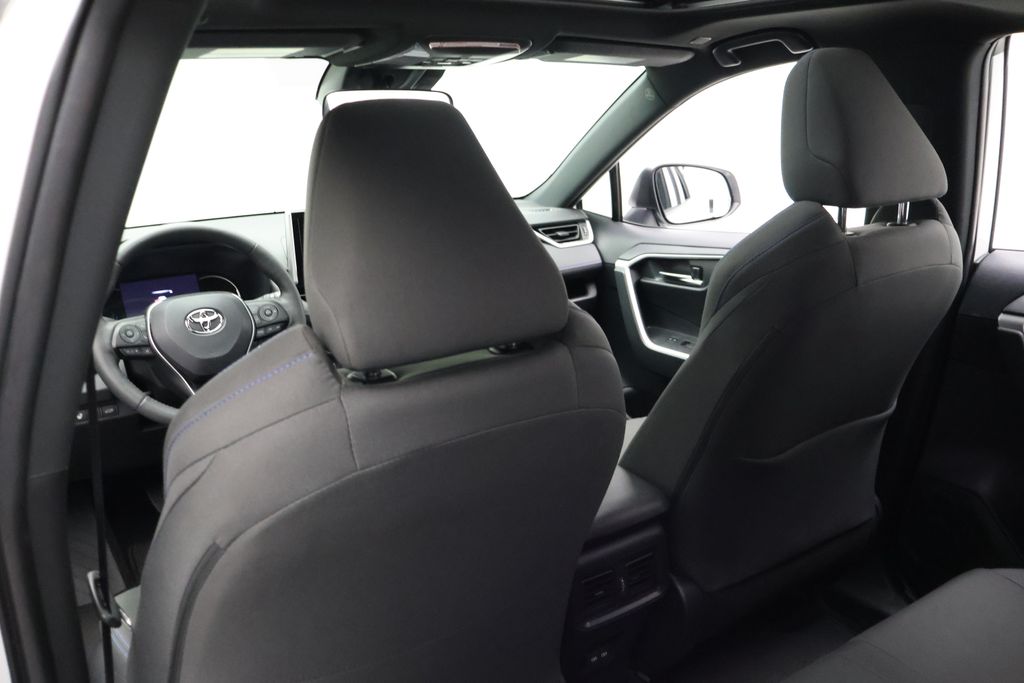 Thumbnail: 2025 Toyota RAV4 - 20