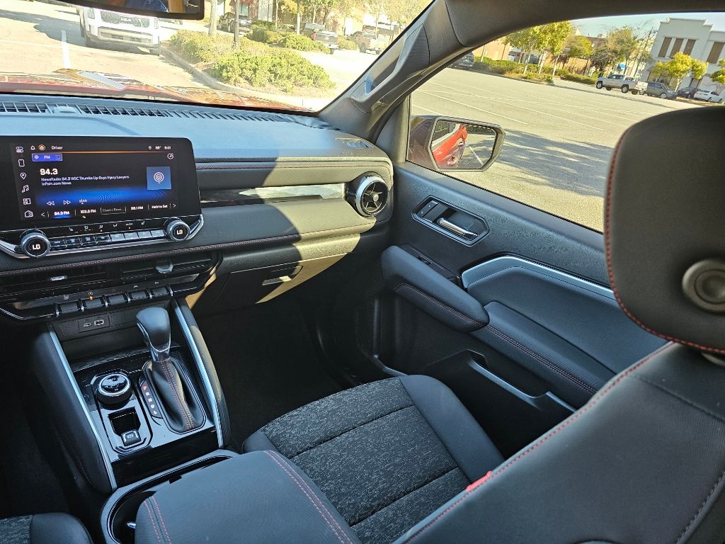 2023 Chevrolet Colorado Z71 27