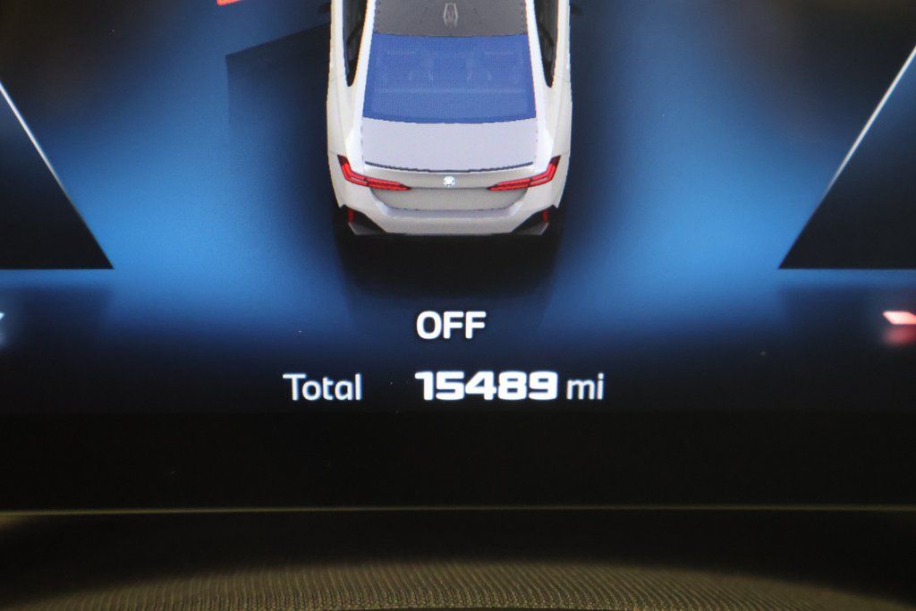 Thumbnail: 2024 BMW i5 - 17