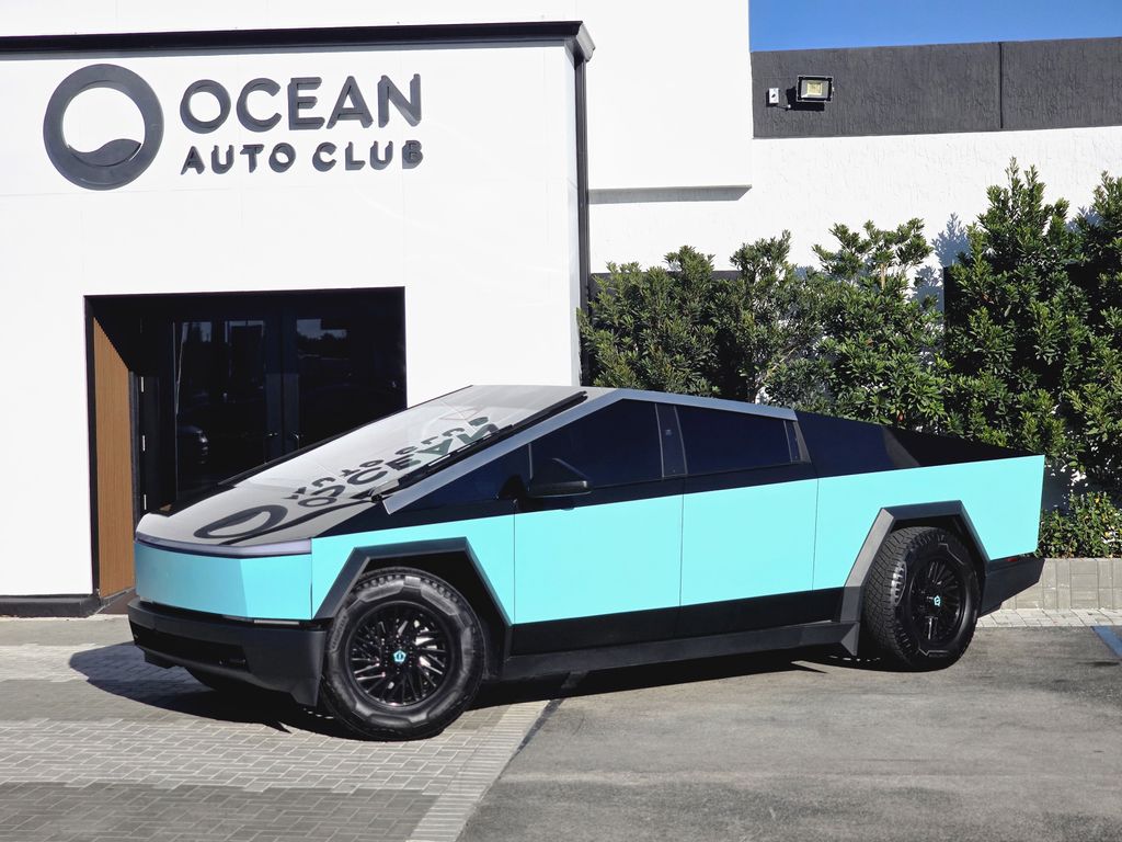 2024 Tesla Cybertruck Crew Cab AWD