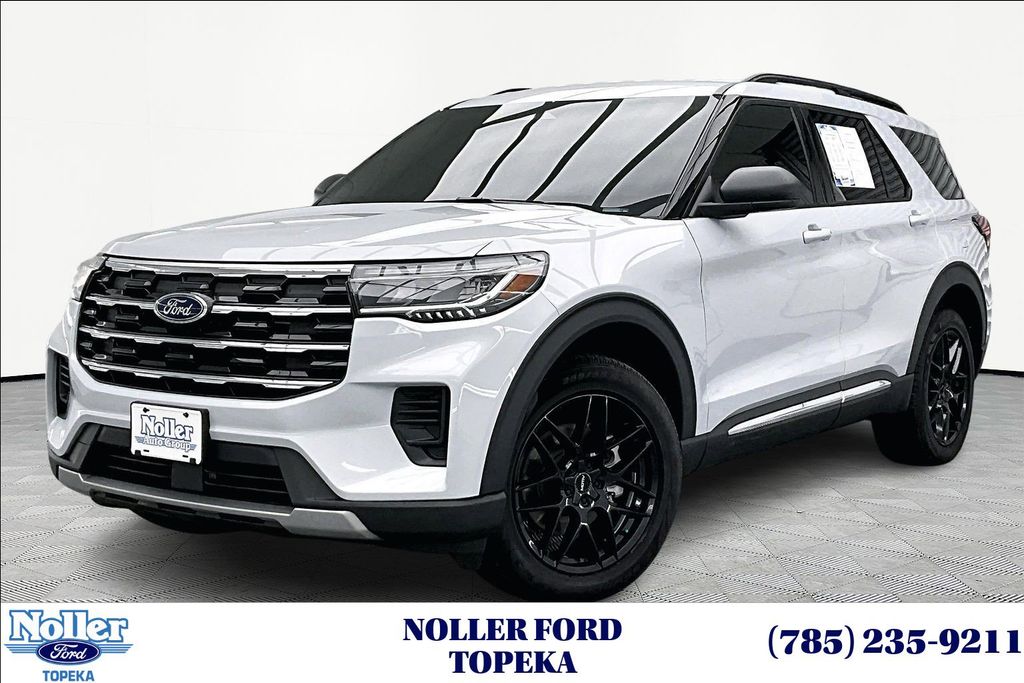 2025 Ford Explorer Active AWD