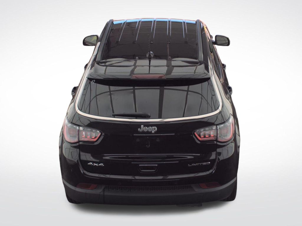2025 Diamond Black Crystal Pearlcoat Jeep Compass Limited 4X4 SUV
