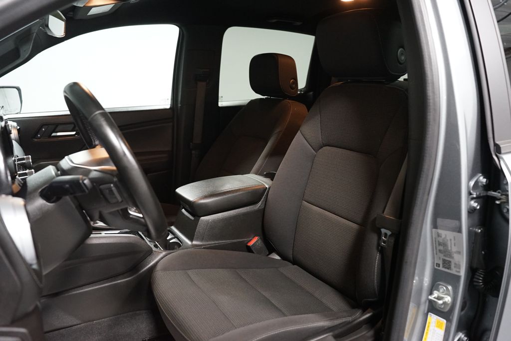 Thumbnail: 2024 Chevrolet Colorado - 24